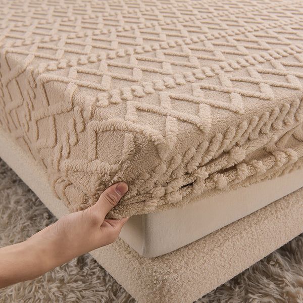 Fashion Personality Flannel Mattress Protective Cover