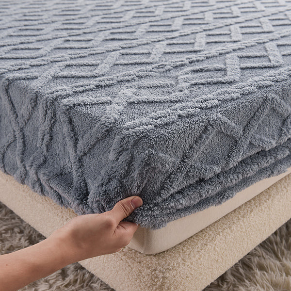 Fashion Personality Flannel Mattress Protective Cover